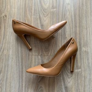Calvin Klein Tan Classic Pumps